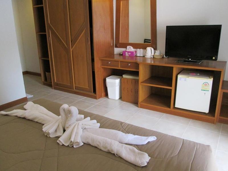 Mt Hotel Patong Phuket Exterior foto